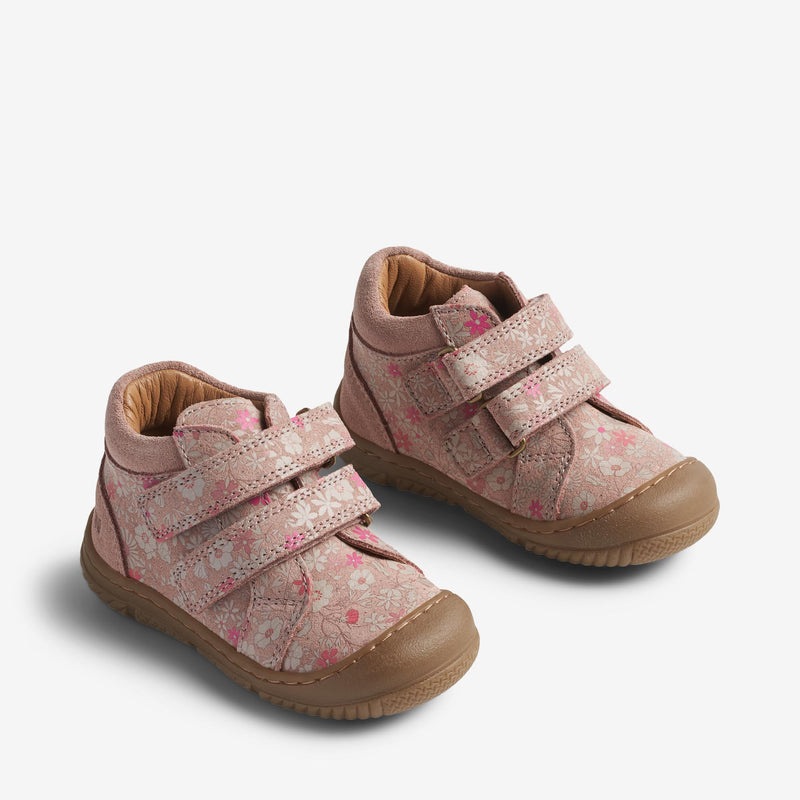 Wheat Footwear Bootie Ivalo Prewalkers 9458 rose white flowers