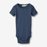 Wheat Main Rib Body S/S Timo | Baby Underwear/Bodies 1042 blue waves