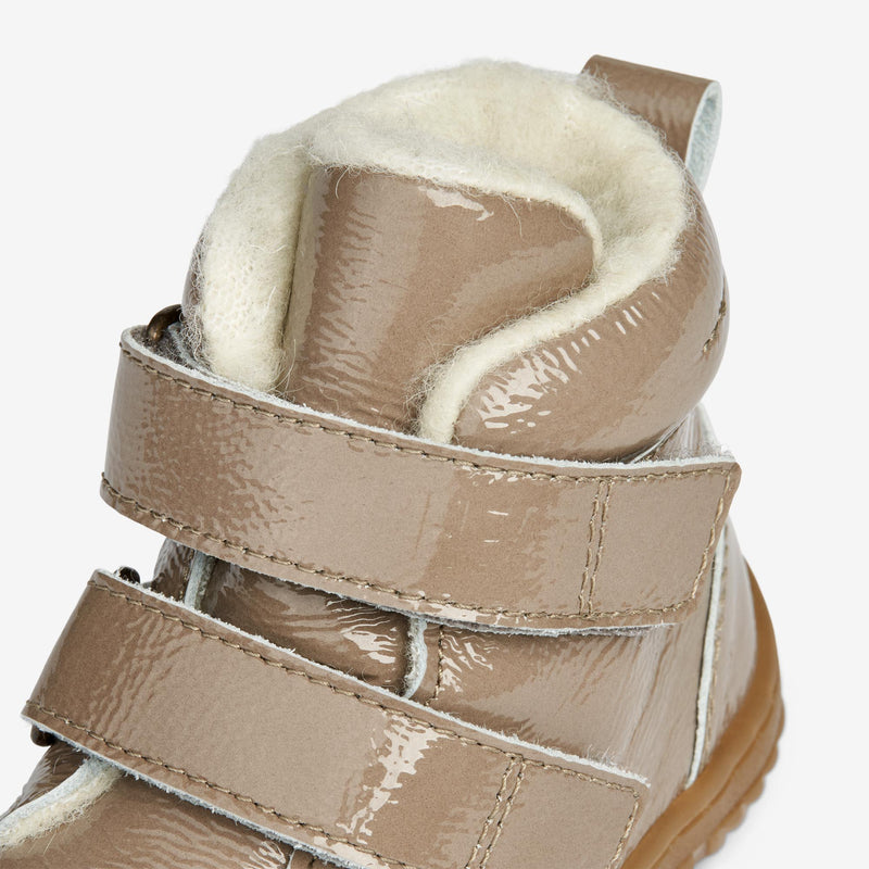Wheat Footwear Snugga Wool Patent | Baby Prewalkers 0090 taupe